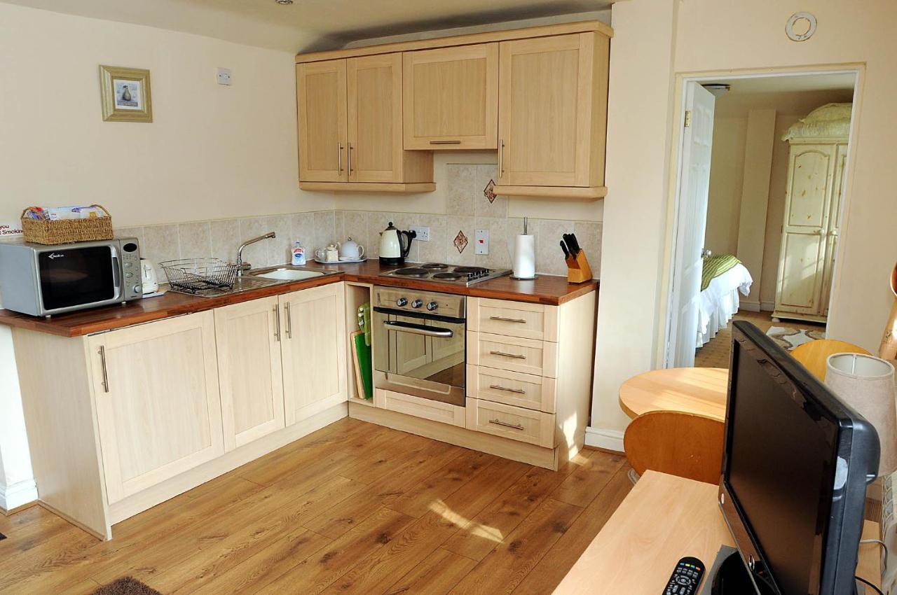 Little Rushbrook Cottages Tanworth Extérieur photo