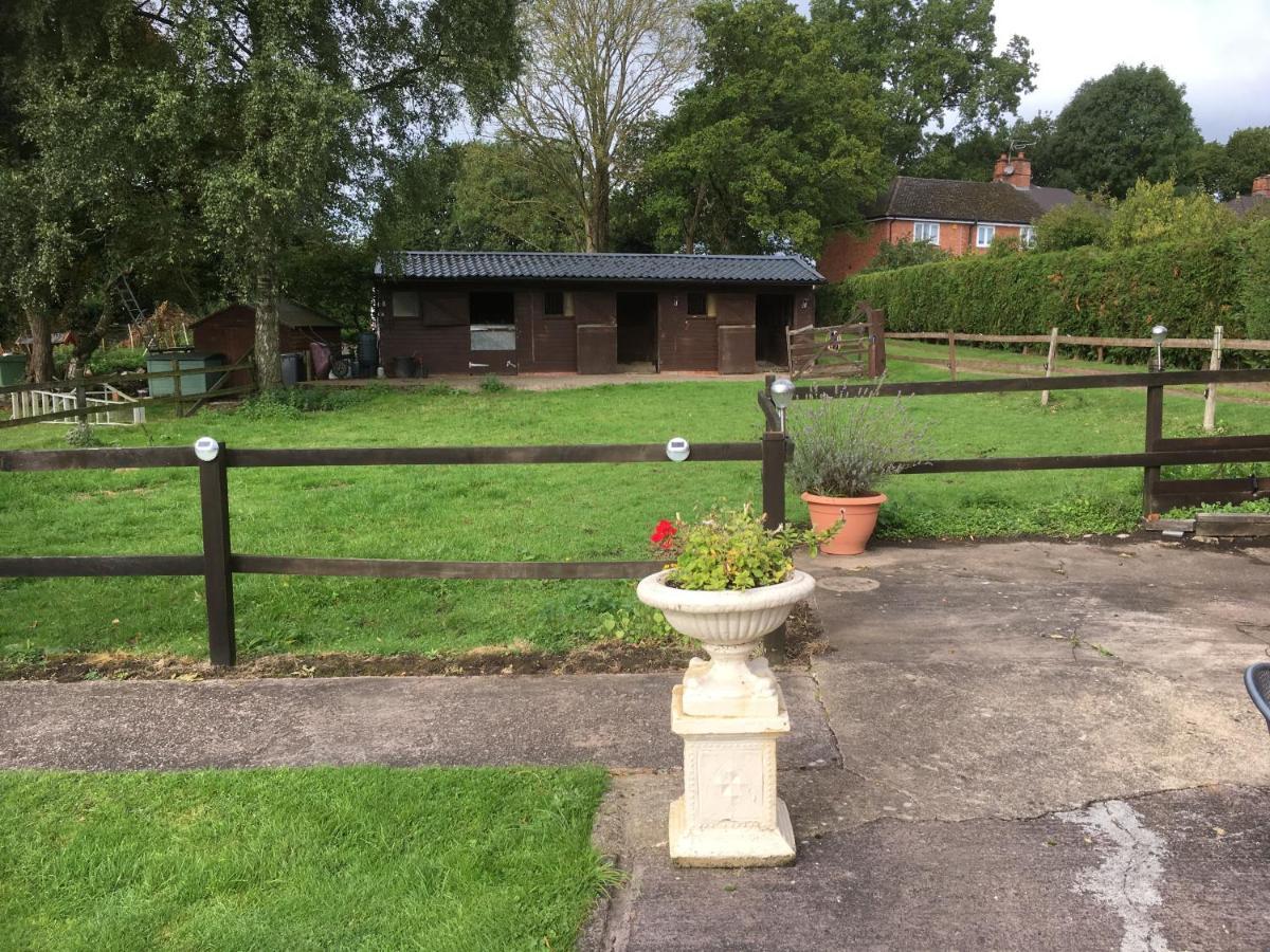 Little Rushbrook Cottages Tanworth Extérieur photo