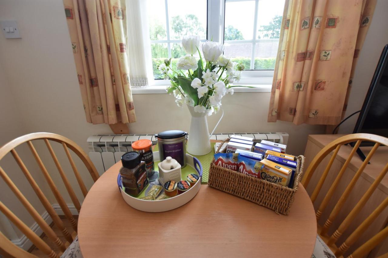 Little Rushbrook Cottages Tanworth Extérieur photo