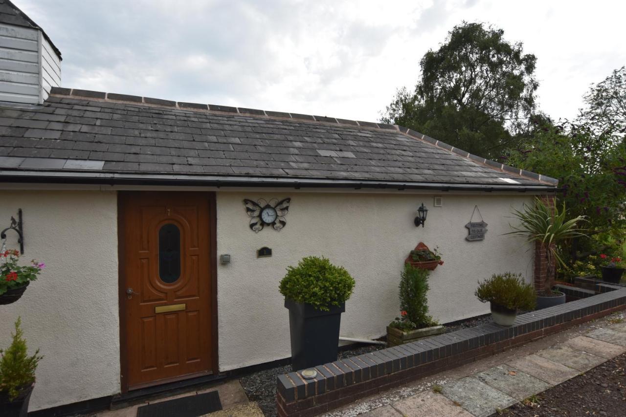 Little Rushbrook Cottages Tanworth Extérieur photo
