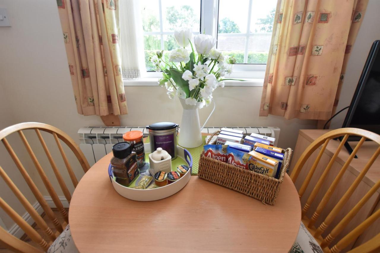Little Rushbrook Cottages Tanworth Extérieur photo