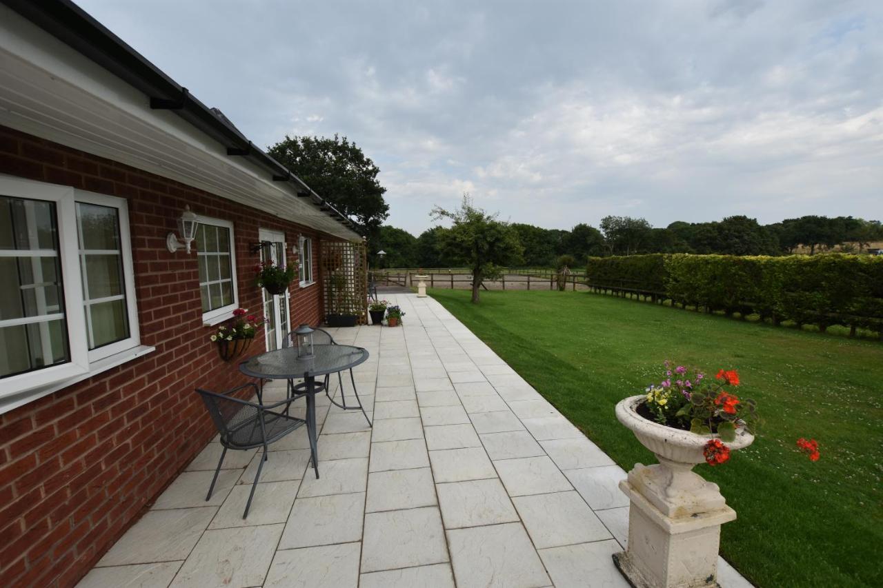 Little Rushbrook Cottages Tanworth Extérieur photo